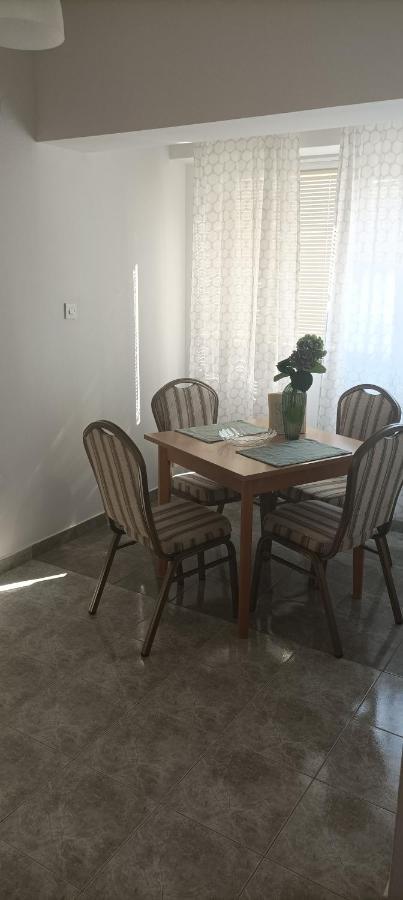 Feel Good Apartment Banjol Dış mekan fotoğraf