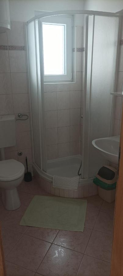 Feel Good Apartment Banjol Dış mekan fotoğraf