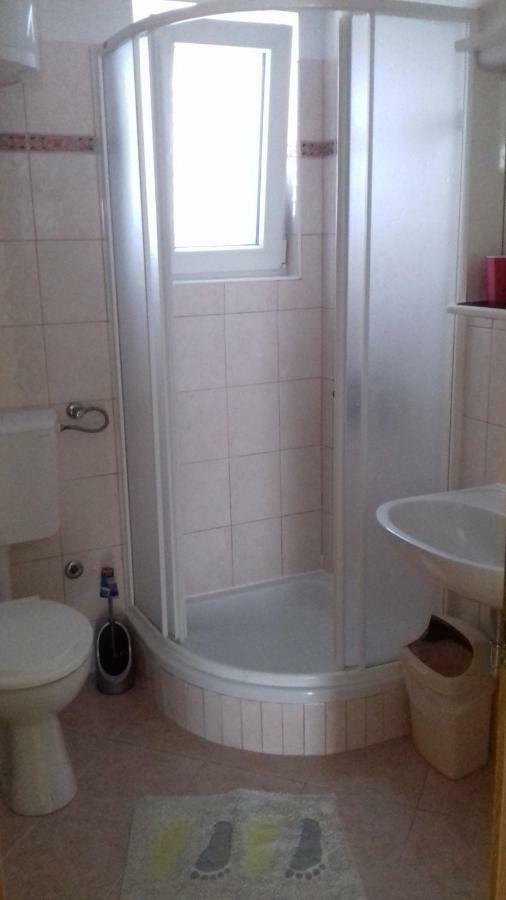 Feel Good Apartment Banjol Dış mekan fotoğraf