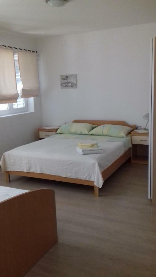 Feel Good Apartment Banjol Dış mekan fotoğraf