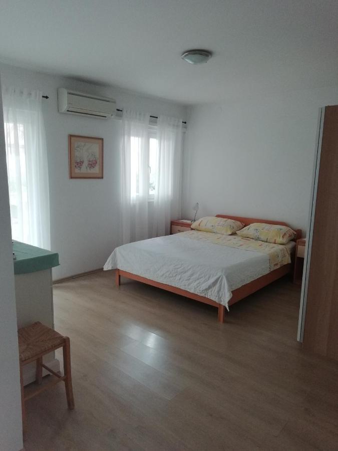 Feel Good Apartment Banjol Dış mekan fotoğraf